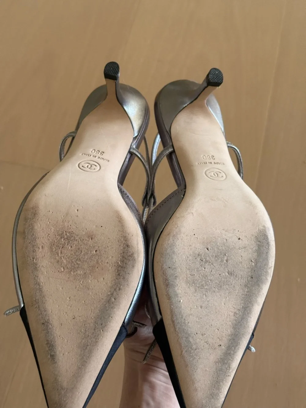 CHANEL Two-Tone Slingback Pumps in Silver and Black - Picture 3 of 6